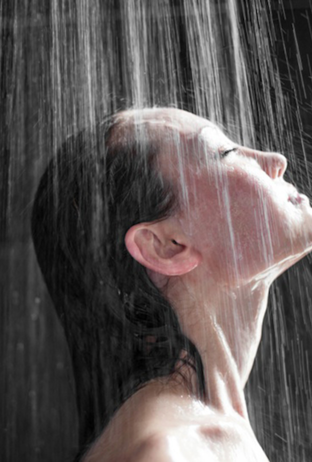 ما العلاقة بين الاستحمام بالماء الساخن وطول العمر