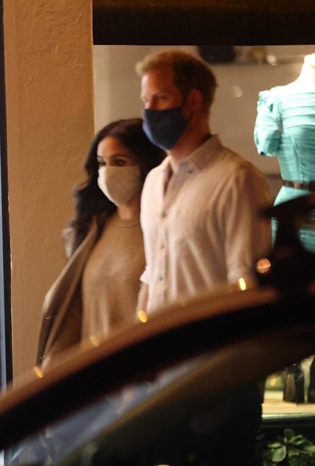 ميغان ماركل في إطلالة كاجوال أنيقة