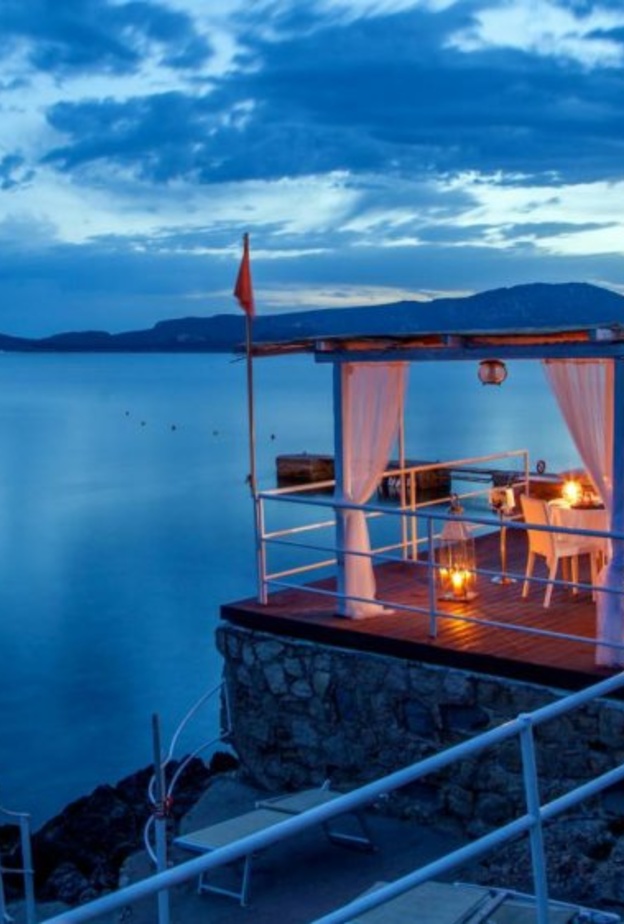 فندق الفارو El Faro Hotel ألغيرو