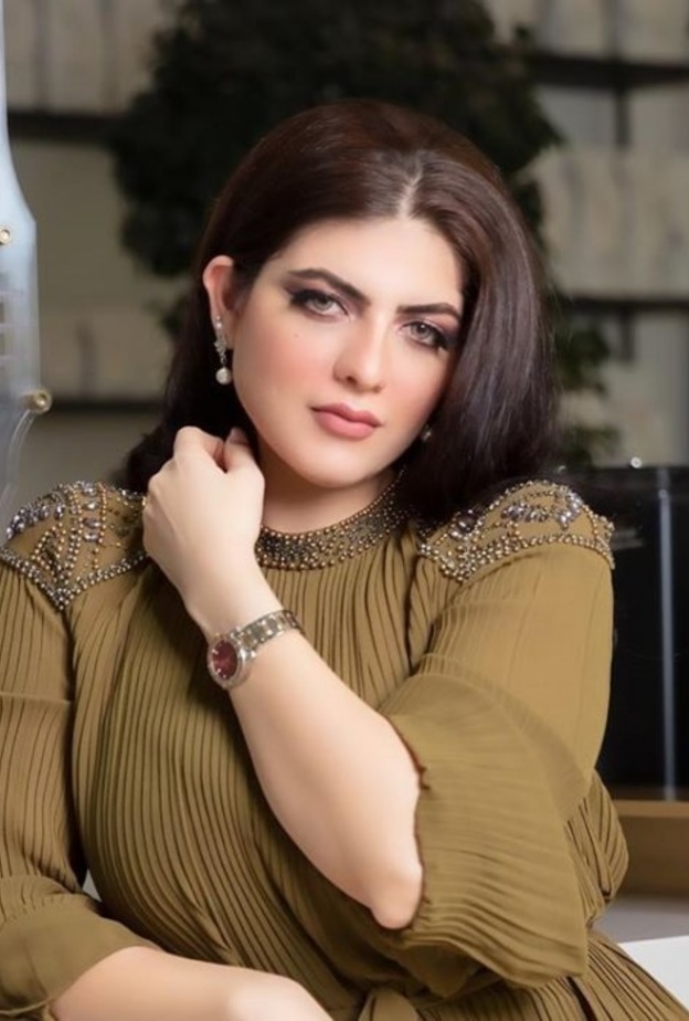 الفنانة إيمان جمال