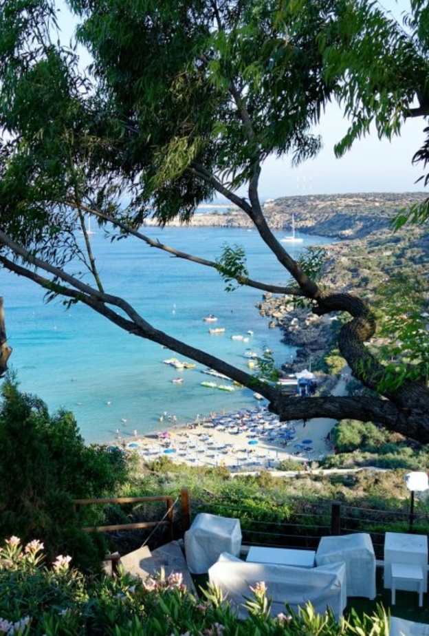 اطلالة خليج كونوس بين افضل الشواطئ السياحية في قبرص - Didier Provost