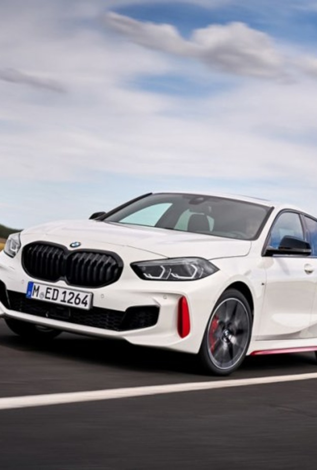 سيارة 128ti المدمجة