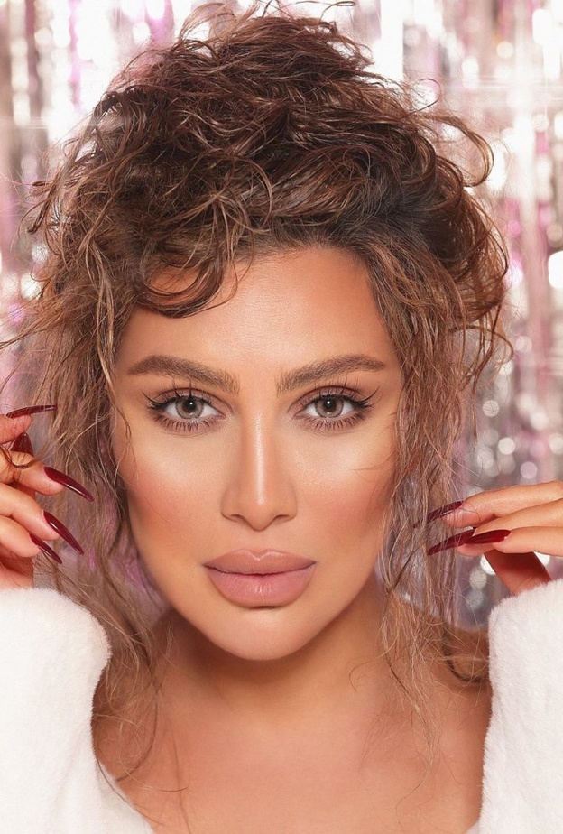 مايا دياب خضعت مؤخراً لعمليات تجميل عدة، وأبرزها عملية تجميل الفك وحقن البوتوكس