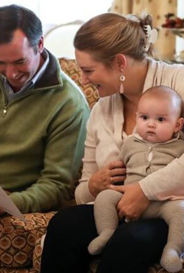 اصطحب الأمير وزوجته إلى اللقاء طفلهما الوحيد حديث الولادة  الأمير تشارلز