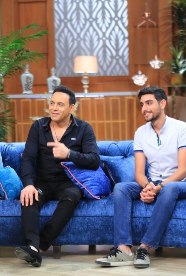 مصطفى قمر ونجله