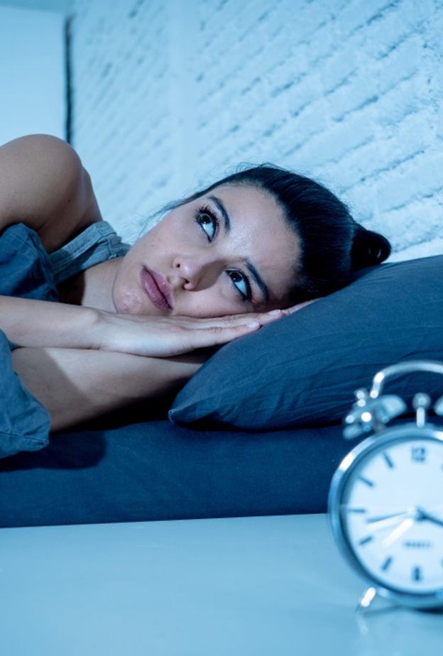 هل قلة النوم والسهر يسببان سرطان الثدي