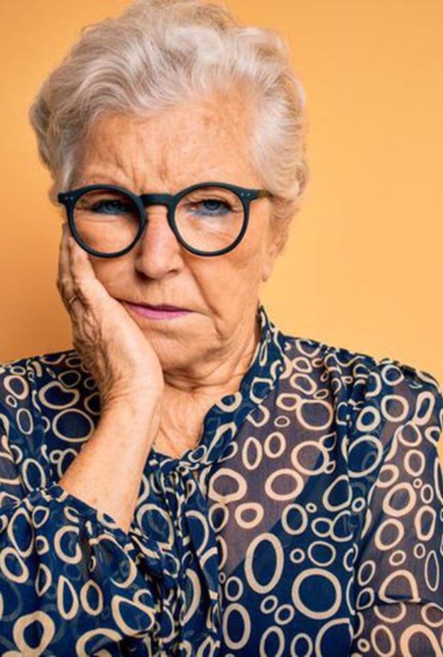  كيف تؤثر اللامبالاة على صحة الدماغ لدى المسنين