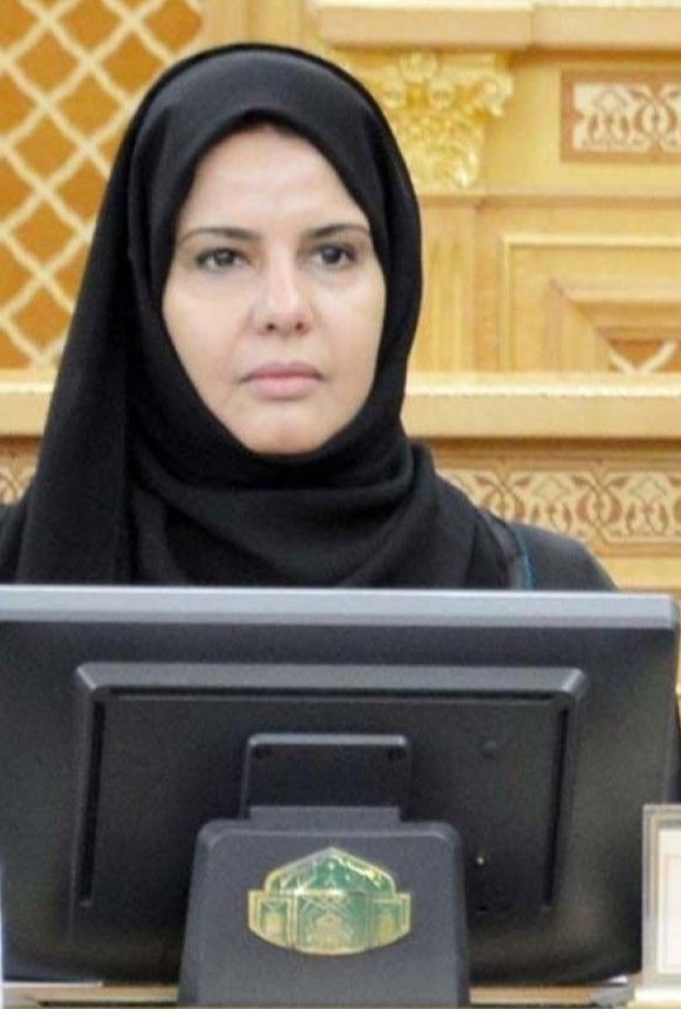 الدكتورة حنان الأحمدي