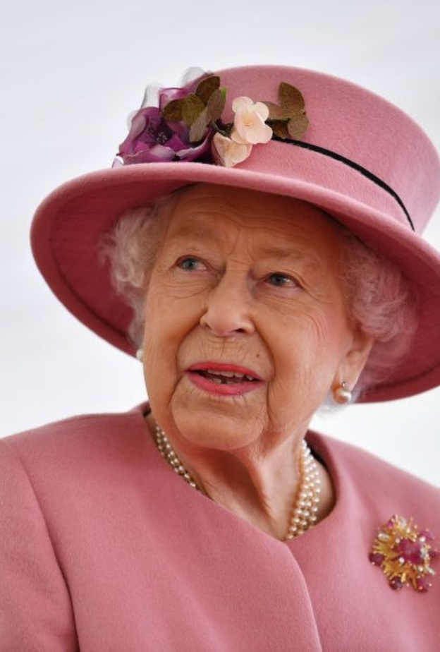 لفتة لطيفة من الملكة إليزابيث في إطلالتها الأخيرة لكيت ميدلتون.. تعرفوا عليها