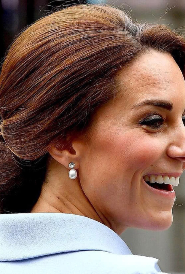  أجمل الأحجار الكريمة التي تٌزين أقراط سيدات العائلات الملكية