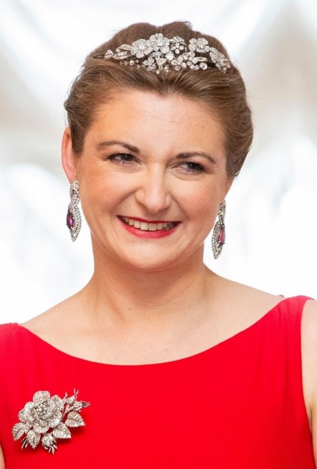 أجمل مجوهرات الأميرة ستيفاني بمناسبة عيد زواجها الـ 8 