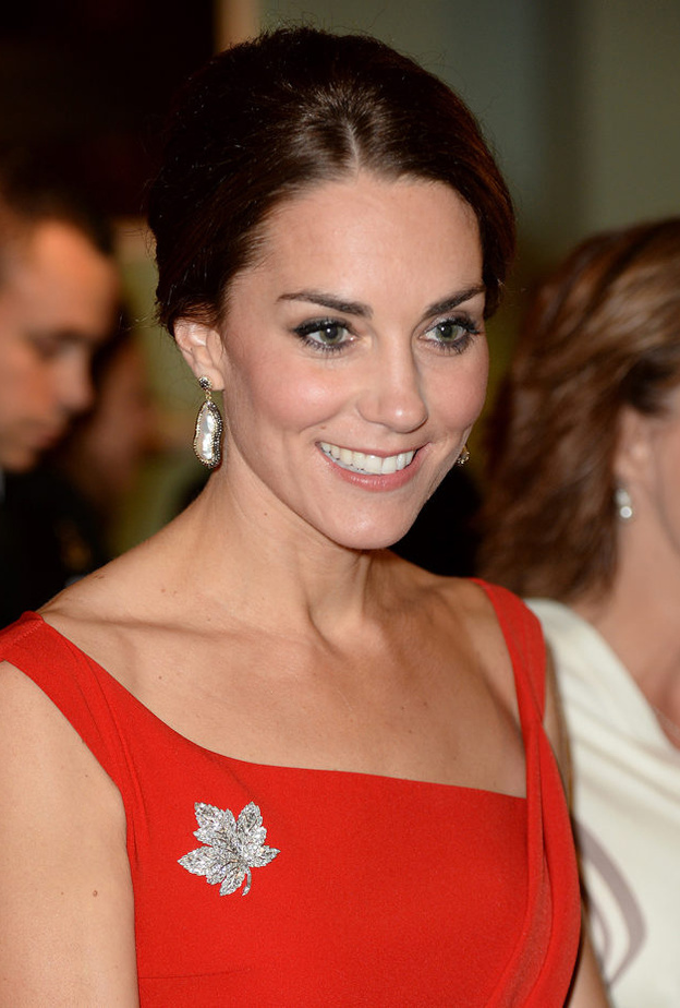 البروش أفخم قطع المجوهرات الملكية في التاريخ