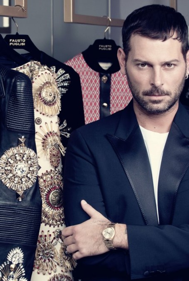  دار روبرتو كافالي تعين فاوستو بوغليسي المستشار الإبداعي الجديد لها