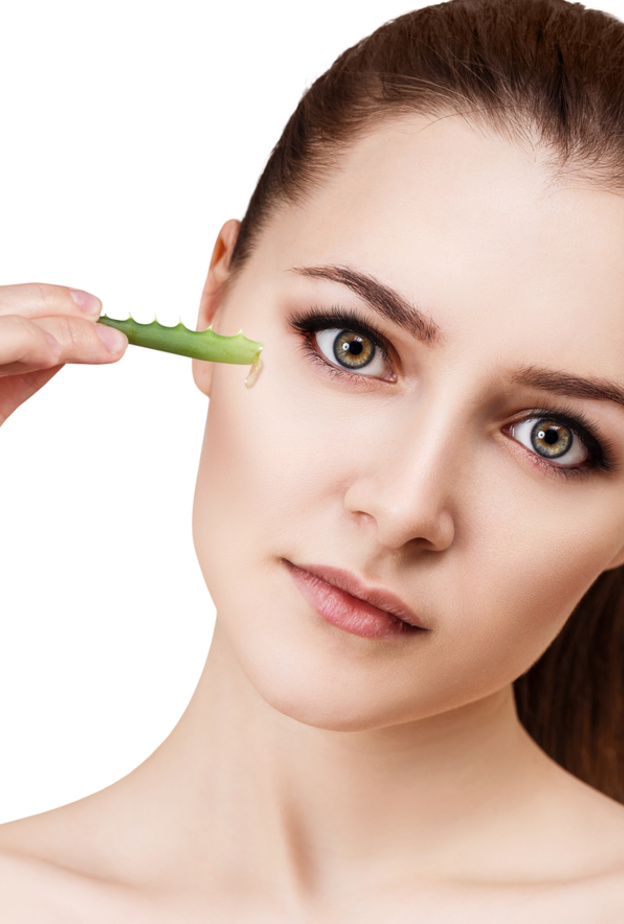 طرق إزالة آثار الحبوب عديدة وأهمها الألوة فير