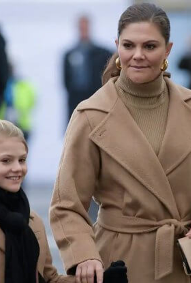  العائلة المالكة السويدية تفتتح جسر جديد في ستوكهولم