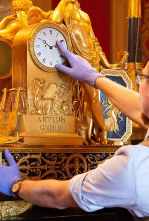 من هو المسؤول عن تغيير التوقيت الشتوي لأكثر من 400 ساعة في قلعة وندسور؟