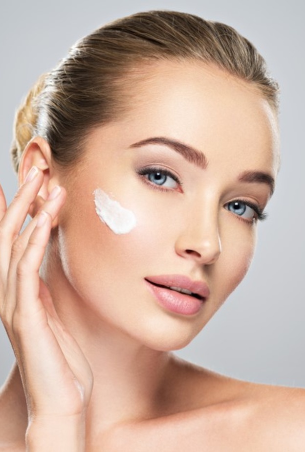 3 نصائح جمالية للعناية بالبشرة المختلطة في شتاء 2020