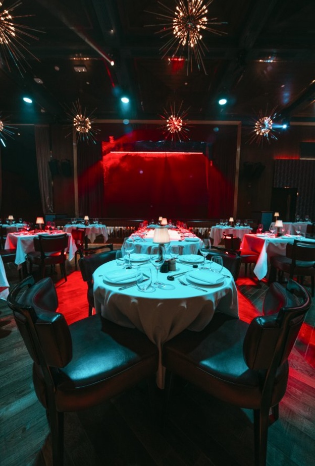 عرض "بليونير" الفاخر يحطّ رحاله بدبي 