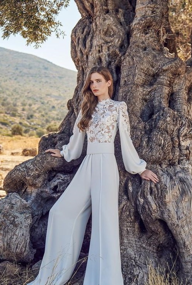  موديلات جمبسوت للعروس من costarellos