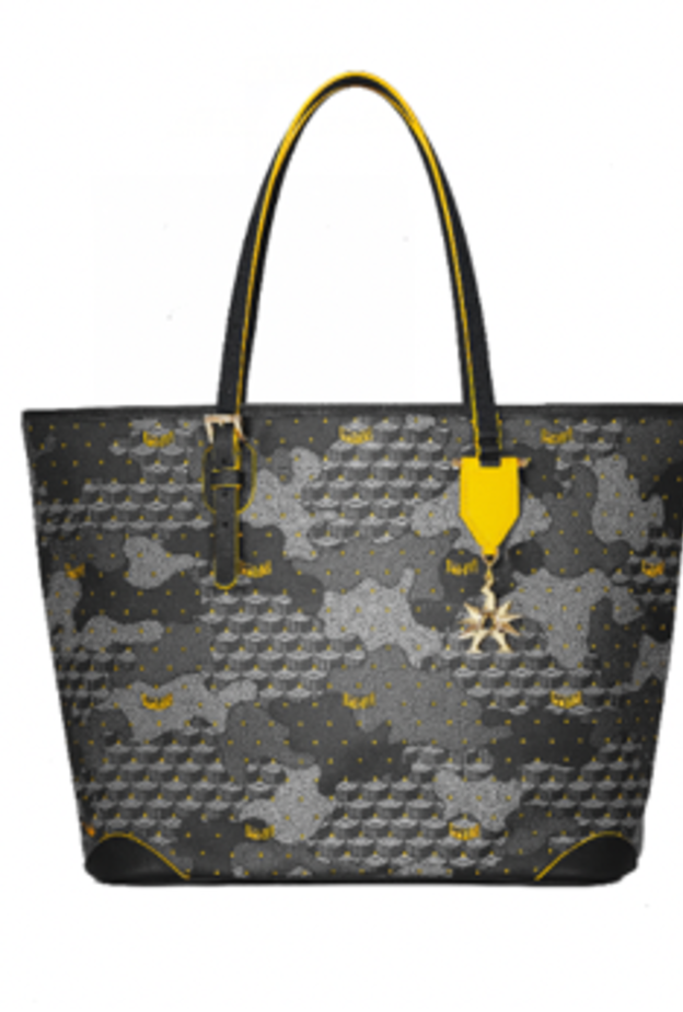 Faure La Page تكشف النقاب عن مجموعة جديدة بأنماط مموّهة