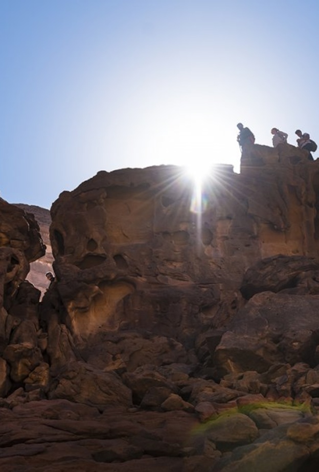 تعرفوا على الأنشطة السياحية في العلا ALULA