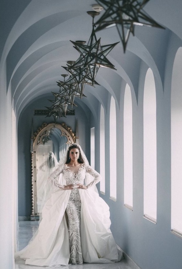 أحدث صور لإطلالة درة زروق الأنثوية في حفل زفافها