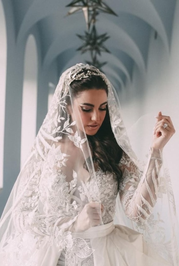 حفل زفاف درة زروق واطلالتها الساحرة