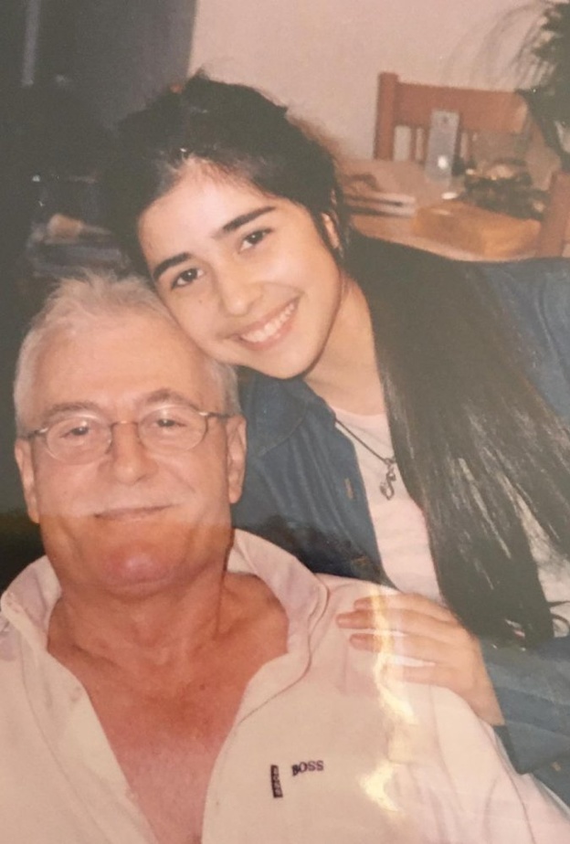 زينة مكي ووالدها