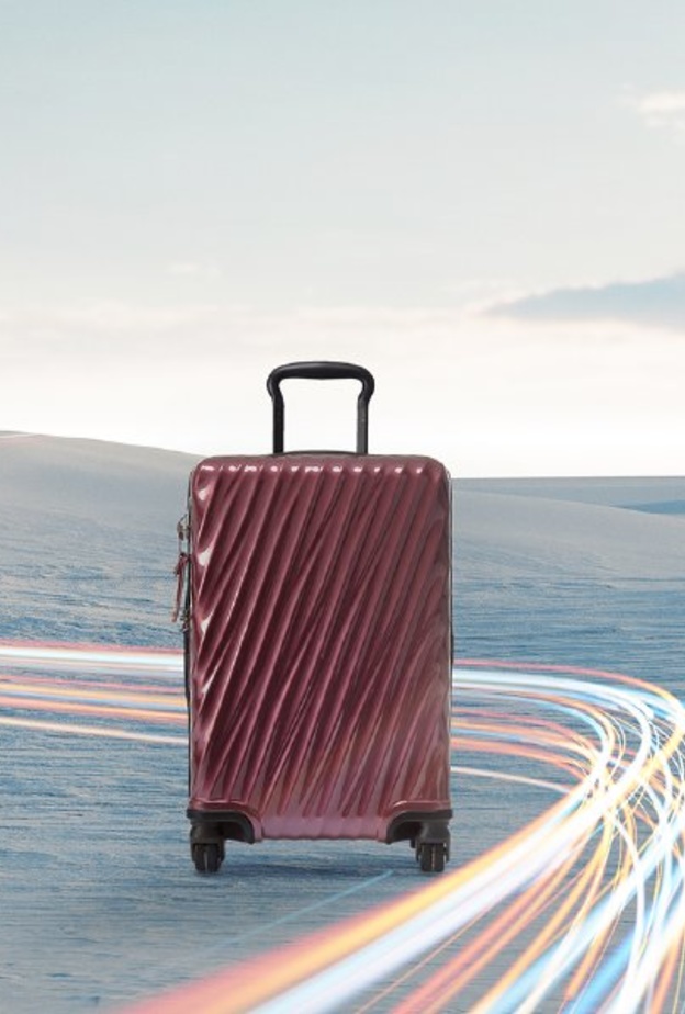 TUMI تقدّم مجموعة أعياد 2020