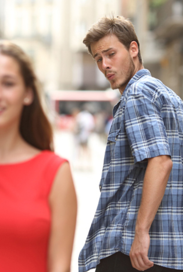 5 نصائح للتعامل مع الزوج الذي ينظر الي نساء اخريات