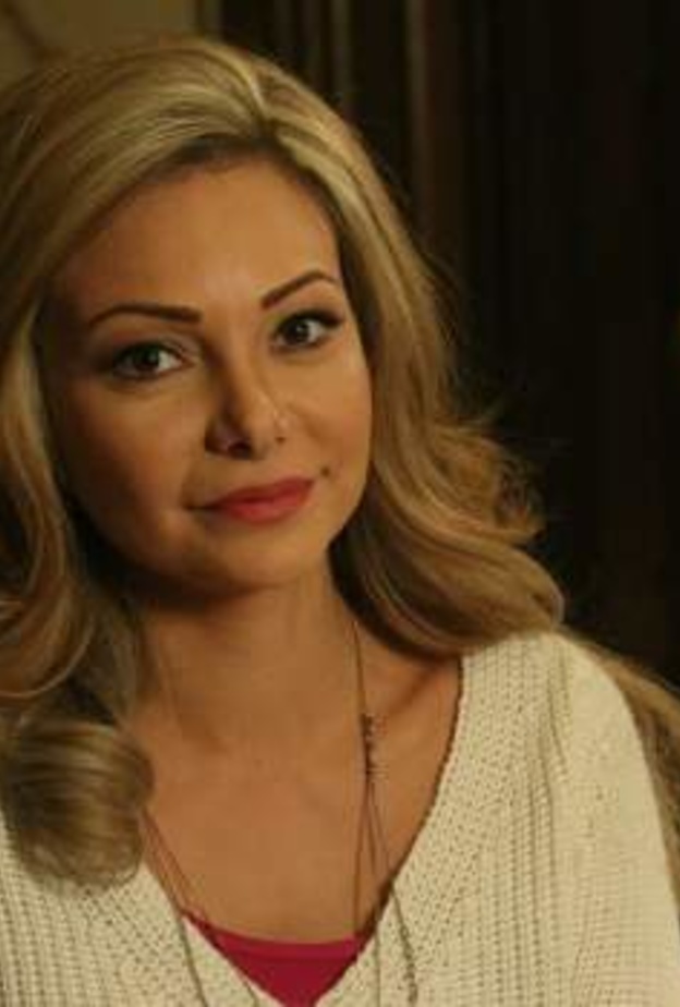 نادين تحسين بك