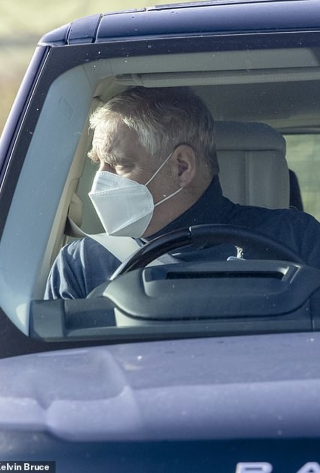 شاهدوا أحدث ظهور للأمير أندرو في وندسور