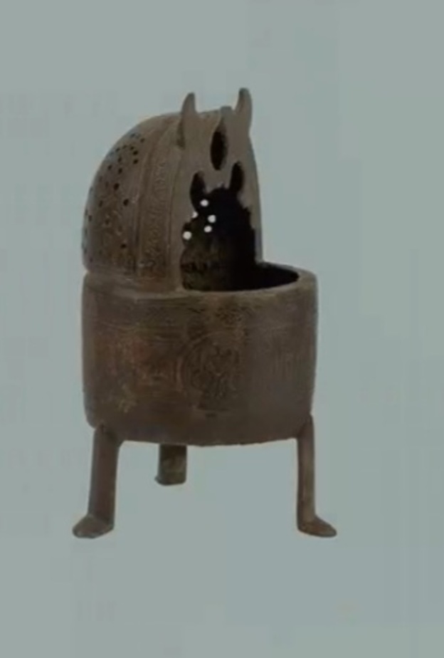  من القطع الأثرية المصرية في متحف إثراء في الظهران