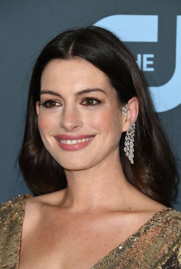  أحدث إطلالات آن المميزة على السجادة الحمراء