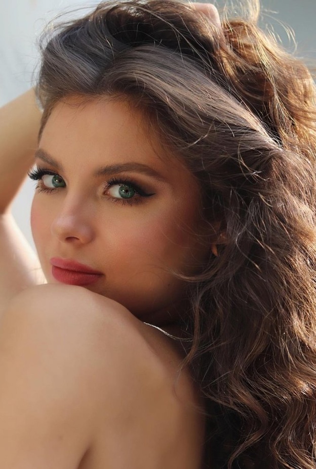 مكياج ناعم بأسلوب مايا رعيدي