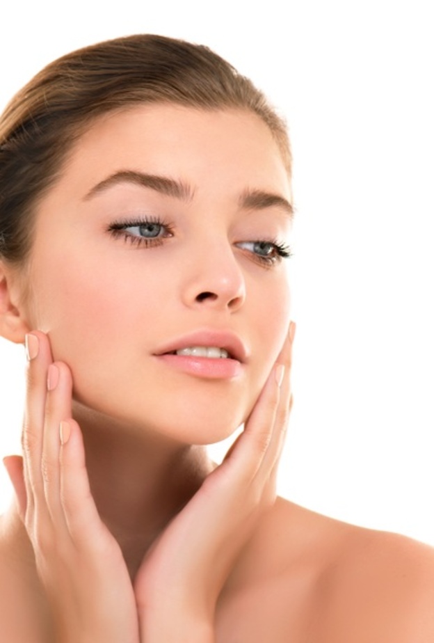 فوائد ماسك اللبن لمحاربة الشيخوخة المبكرة