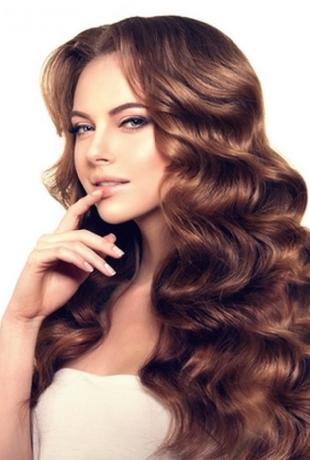 عالجي مشاكل شعرك بالزيوت الطبيعية