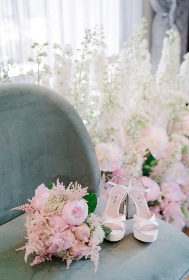 تفاصيل حلة من حفل الزفاف