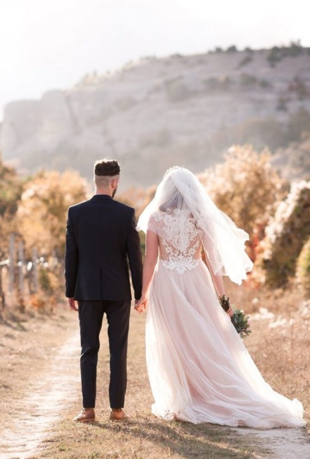 صباح يوم حفل الزفاف يفترض أن يكون وقت مليء بالسعادة والبهجة بالنسبة لكل عروس