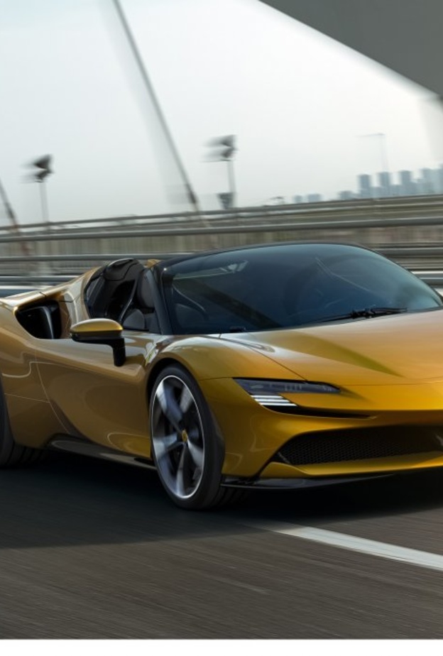 فيراري تطلق سيارتها الجديدة SF90 Spider