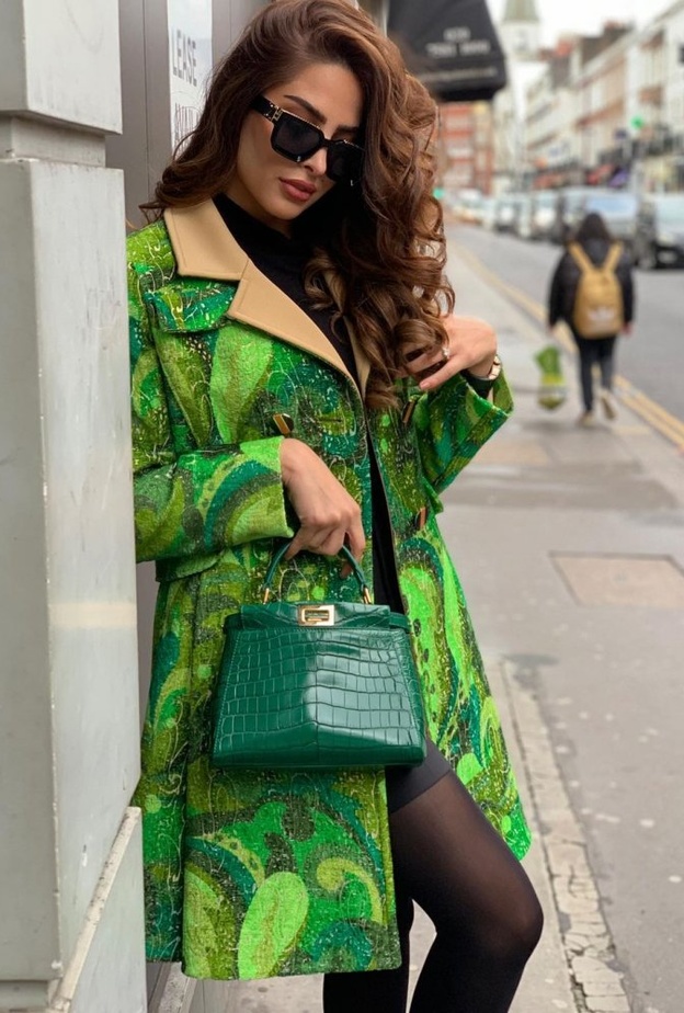 موديلات حقائب شتاء 2021 من اطلالات فوز الفهد بتوقيع Fendi