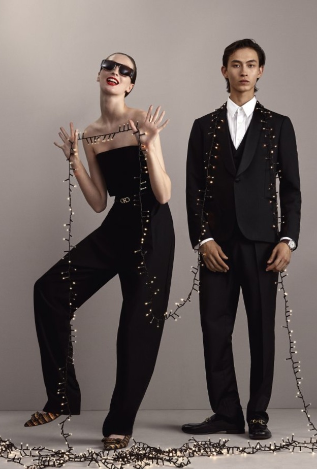 Salvatore Ferragamo  سعادة ملفوفة على شكل هدية