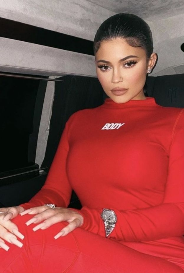  أجمل رسومات الأظافر من وحي كايلي