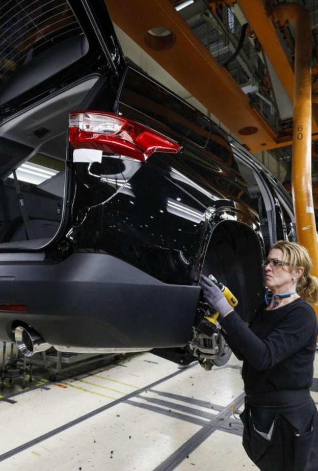 جنرال موتورز توظف 3000 مهندس وخبير معلوماتية لتطوير مركبات ذاتية القيادة