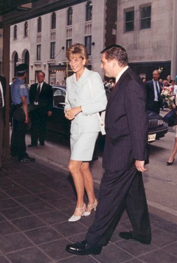 فندق بشيكاغو يقدم عرض مغري لإحياء ذكرى الأميرة ديانا