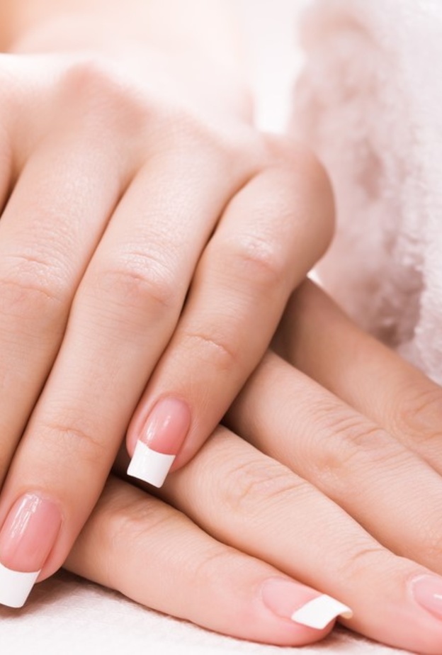  طريقة تقوية الاظافر وتطويلها باستخدام الثوم وزيت الخروع