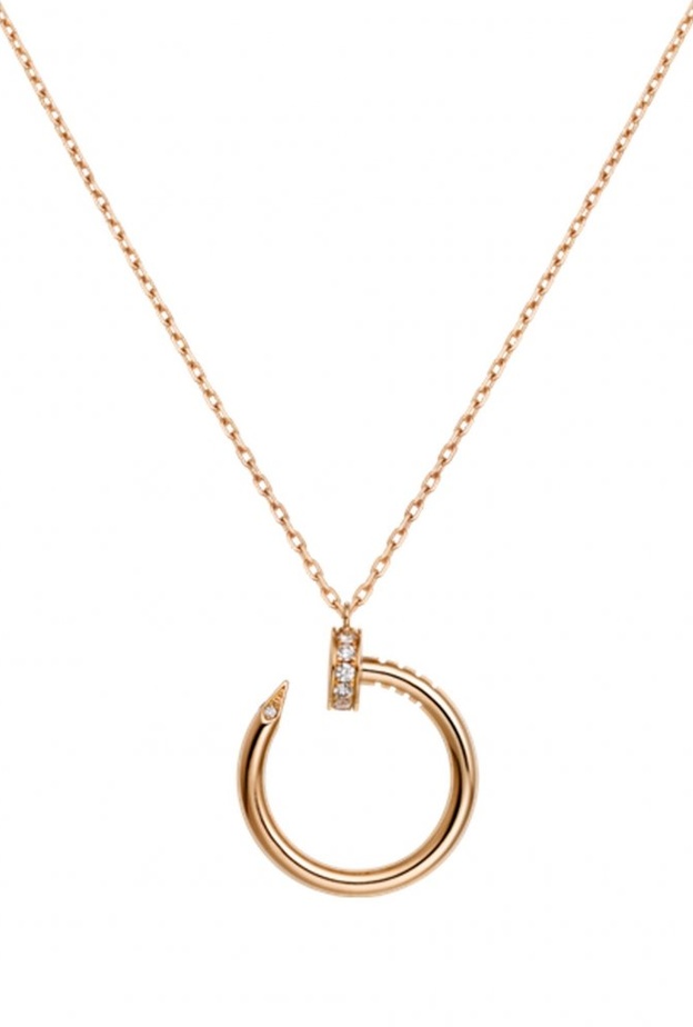 اجمل موديلات سلاسل راقية بتصاميم دائرية لتنسيق موضة التكديس من Cartier