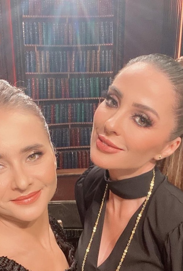 نيللي كريم ووفاء الكيلاني