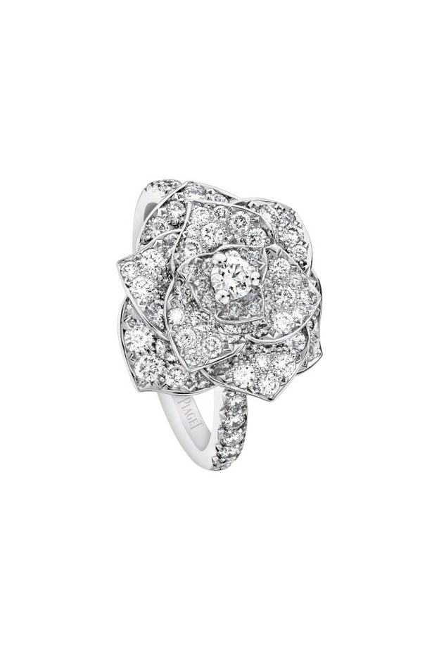 أحدث تصاميم مجوهرات فاخرة مستوحاة من الورود من دار Piaget 