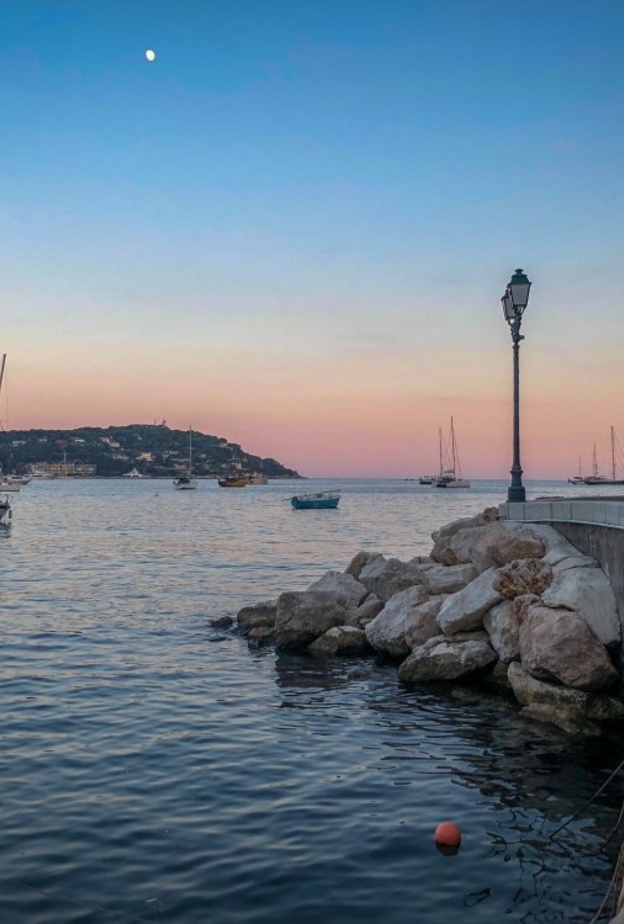  فيل فرانش سور مير Villefranche-sur-mer.. أفضل وجهات الريفييرا الفرنسية - Leighton Smith